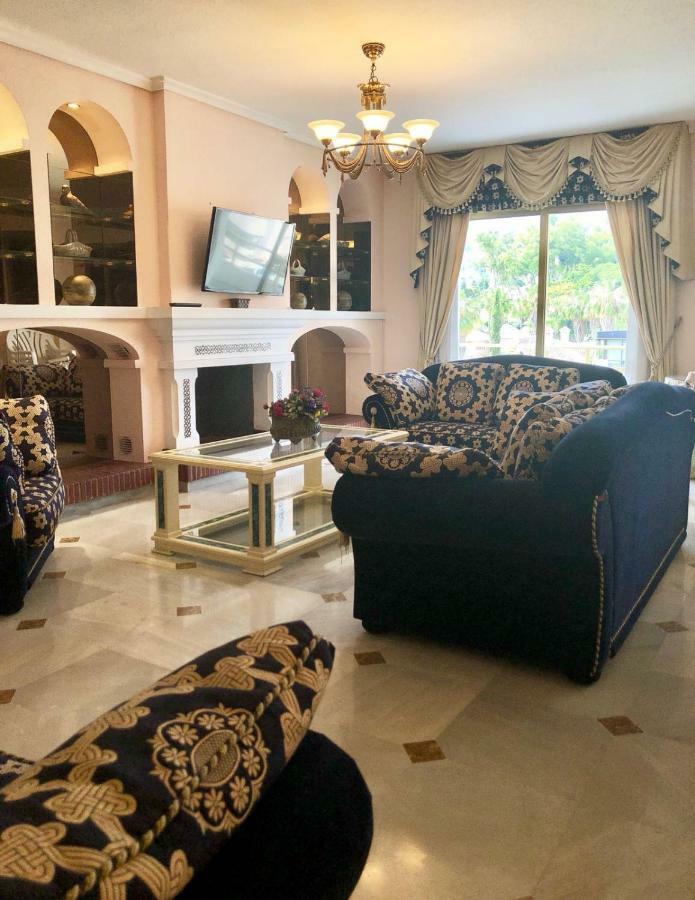 Ferienwohnung Riyadh House Marbella Exterior foto