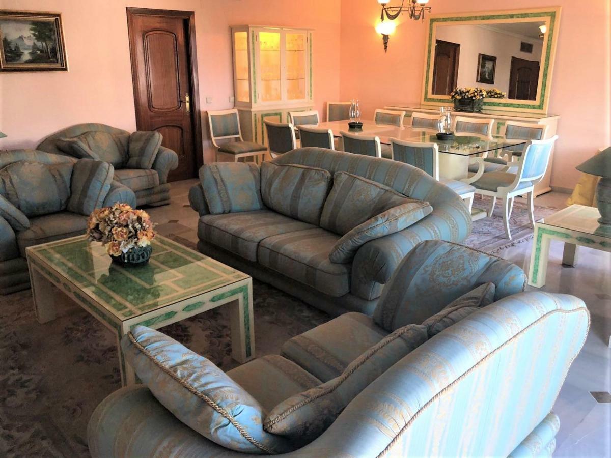 Ferienwohnung Riyadh House Marbella Exterior foto